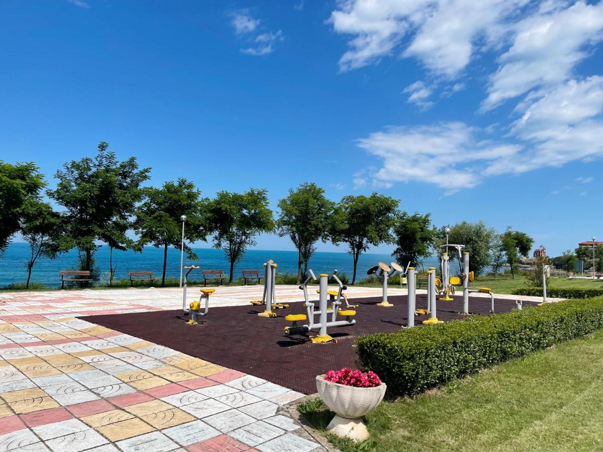 Studios Sea View Primorsko Exterior photo